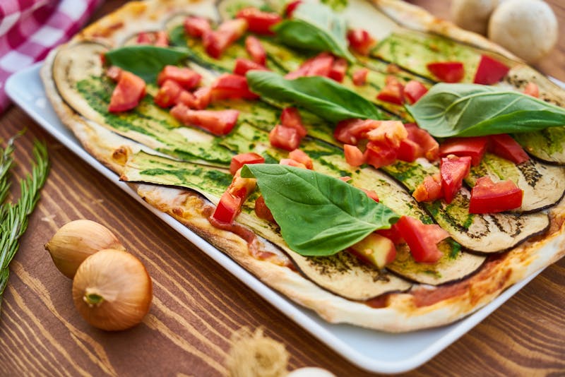Verduzzo vegan pizza with colorful vegetables